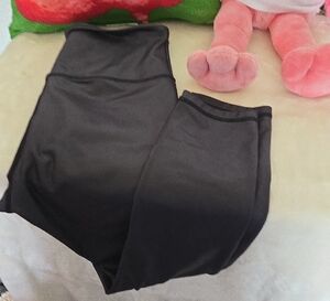 Zyia Active Womens Athletic Capris.